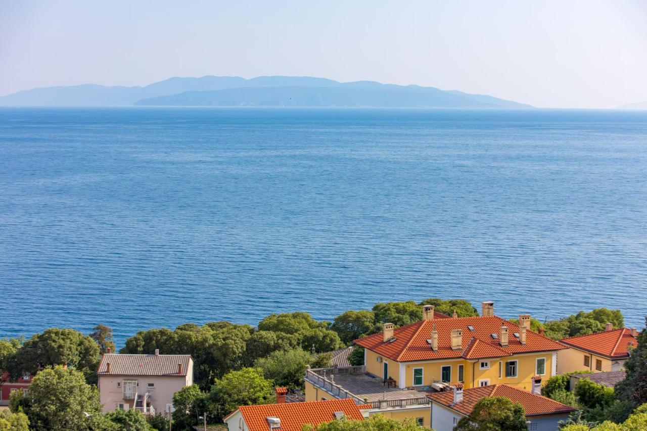 Bella Vista